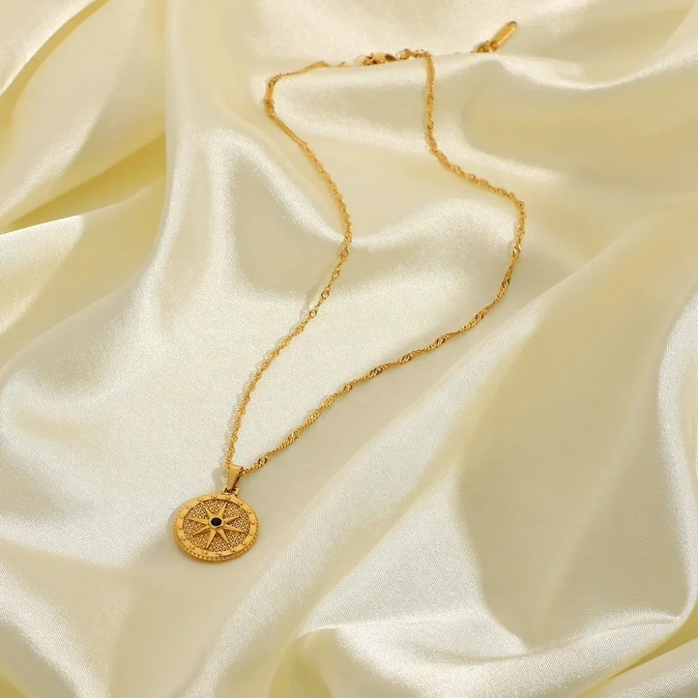 Scarlett Necklace - Picture 3 of 6